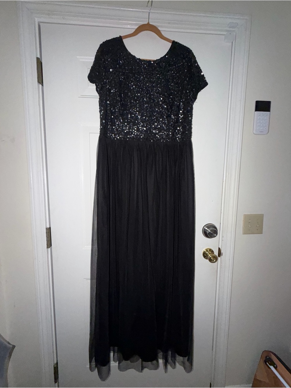 Adrianna Papell. Black Sequin‎ Bodice Evening Dress. Womens Sz 18